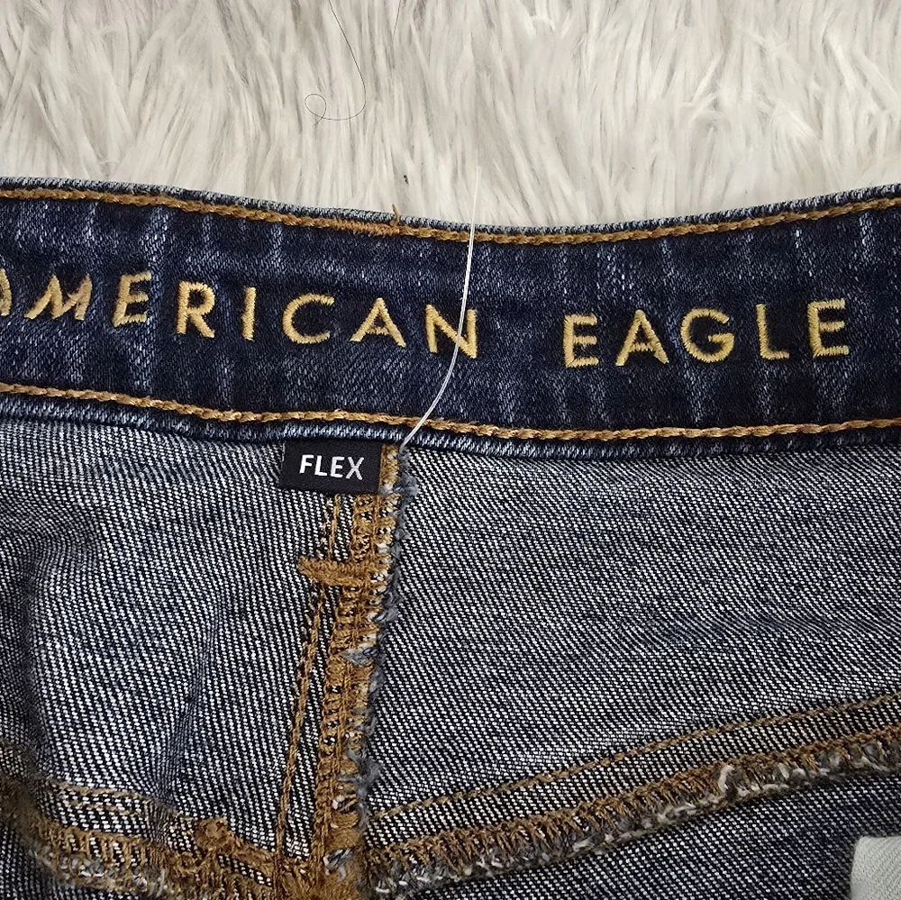 American Eagle Men's Dark Wash Slim Flex Distressed Jeans 30X34